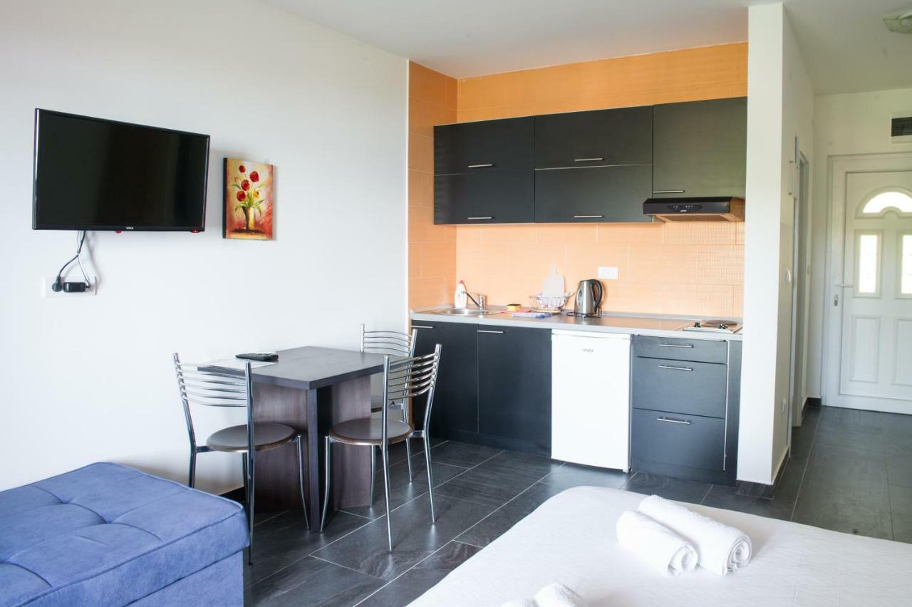 Alessandra Apartments สเวติ สเตฟาน ภายนอก รูปภาพ